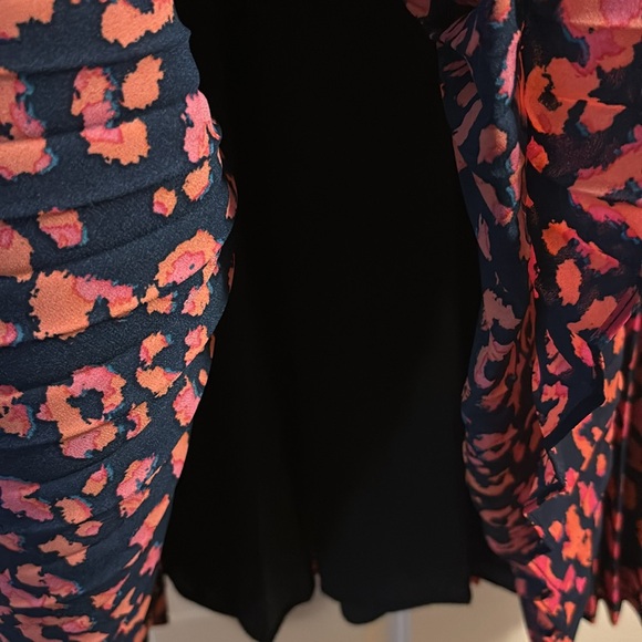 Saks Off Fifth Nanette Dress - Picture 4 of 4